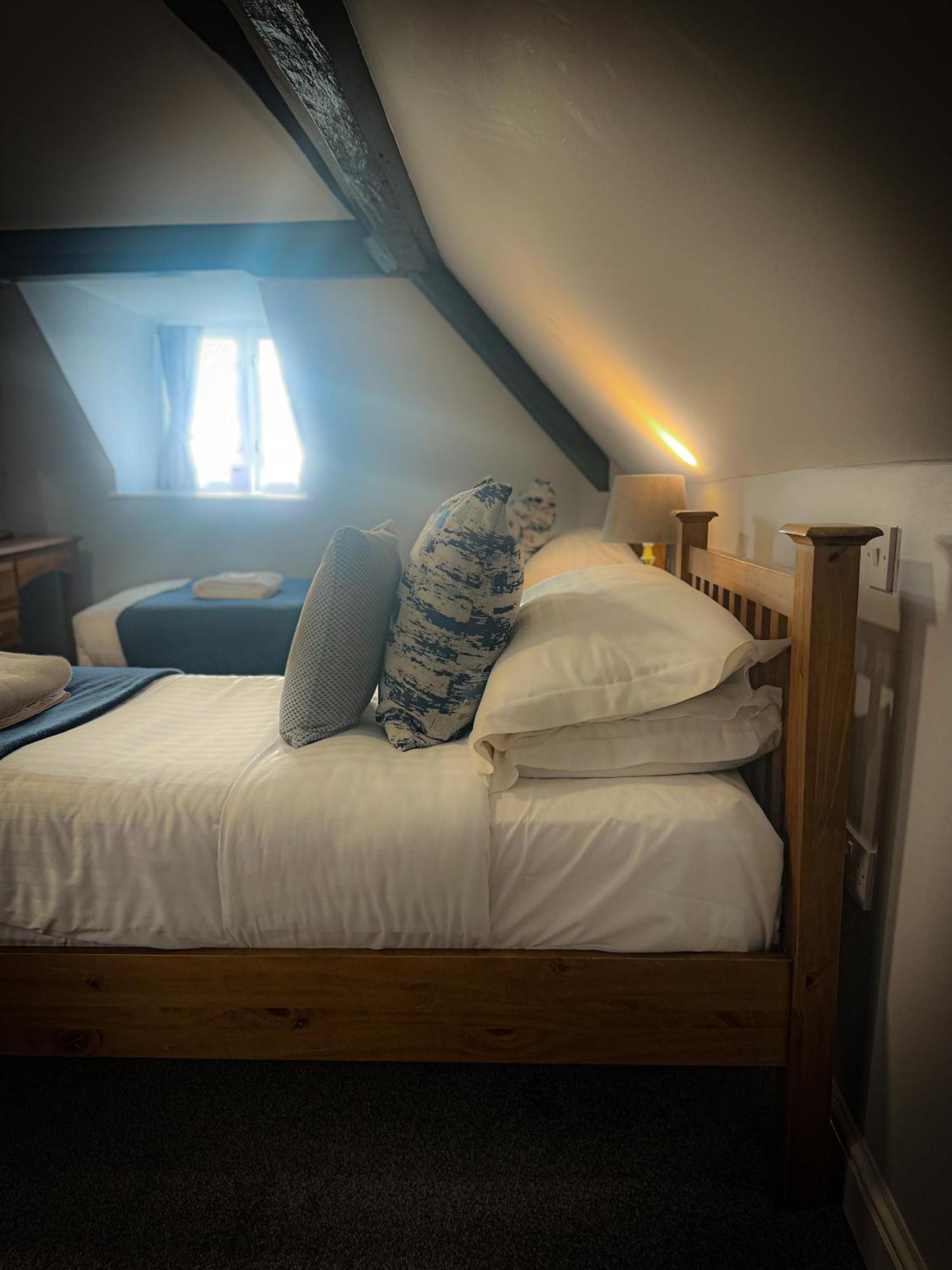 Hotel The Corbet Arms Uffington  Pokój zdjęcie
